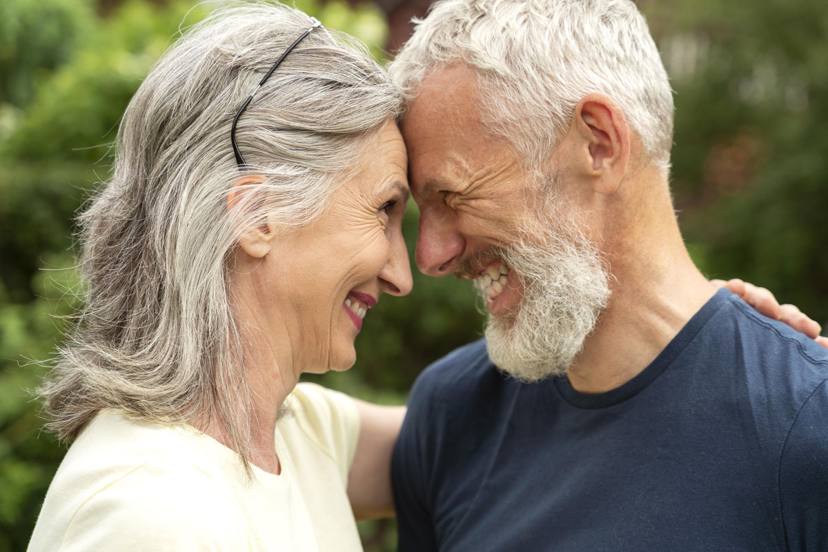 L’amour après 50 ans : une nouvelle page à écrire